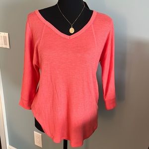 V-neck three-quarter length sleeve top